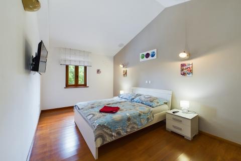 Istra, Barban okolica-renovirana kamena kuća s bazenom