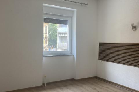 Stan 1S+DB totalno renoviran, siri centar 