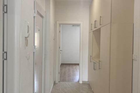 Stan 1S+DB totalno renoviran, siri centar 