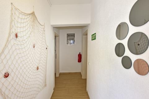 Istra, Poreč, apartmanska kuća s 5 stambenih jedinica i bazenom