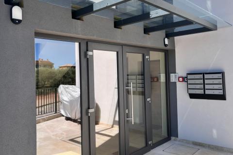 Istra, Novigrad-novogradnja, dvosobni stan s pogledom na more