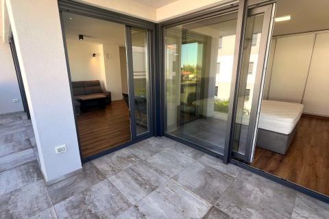 Istra, Novigrad-novogradnja, dvosobni stan s pogledom na more