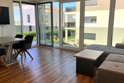 Istra, Novigrad-novogradnja, dvosobni stan s pogledom na more