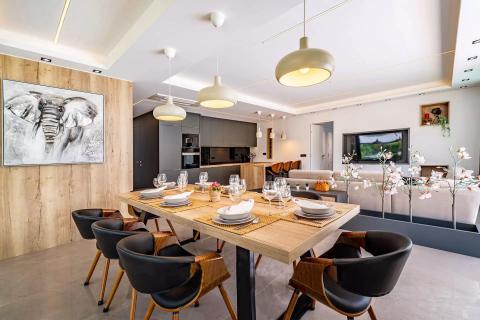 Rab, Banjol- moderne vile s bazenima, blizina mora i centra