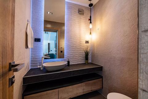 Rab, Banjol- moderne vile s bazenima, blizina mora i centra