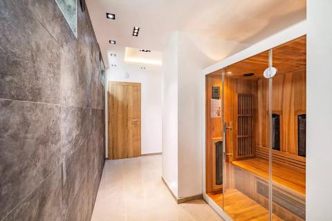 Rab, Banjol- moderne vile s bazenima, blizina mora i centra