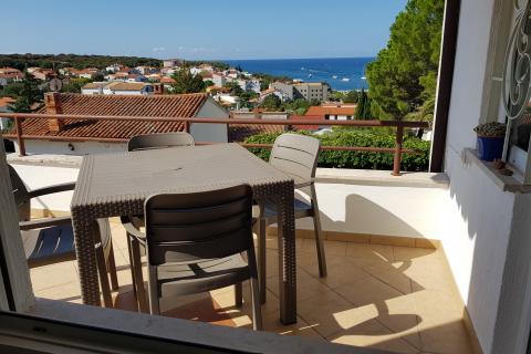 Istra, Pješčana uvala, dugoročni najam dvosobnog stana sa pogledom na more