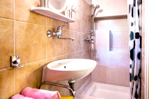 Rovinj,velika obiteljska kuća sa apartmanima,Lamanova