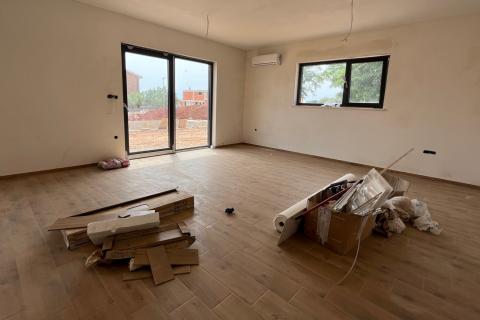 Poreč okolica, moderna dvojna kuća s bazenom