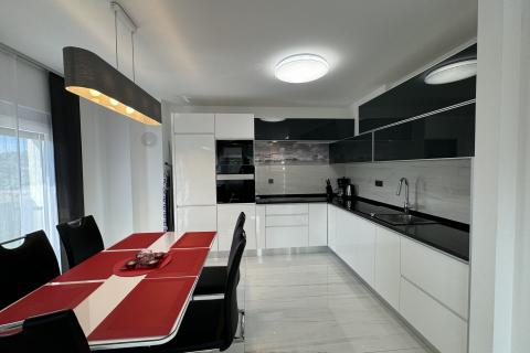 OTOK KRK,GRAD KRK-bliža okolica villa sa dva stana