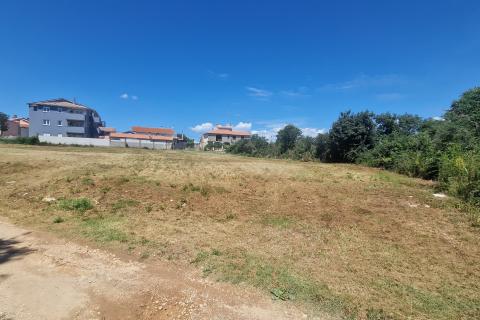 Istra, Šišan, građevinsko zemljište 1699 m2