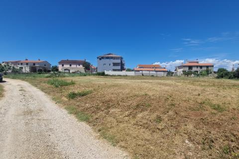 Istra, Šišan, građevinsko zemljište 1699 m2