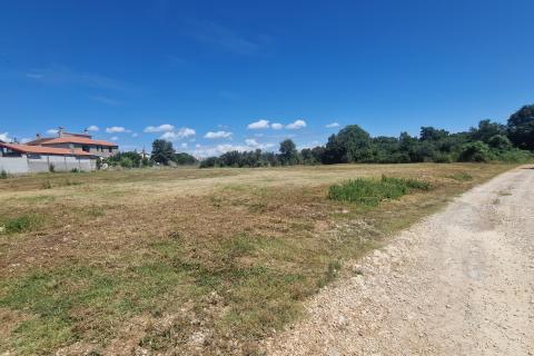 Istra, Šišan, građevinsko zemljište 1699 m2