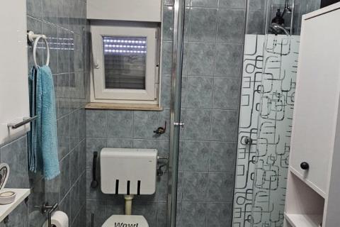 Poreč, lijep i uređen stan od 70 m2 u okolici Poreča