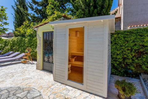 OPATIJA, POBRI- Haus 170 m2 mit Pool, Garage und Meerblick