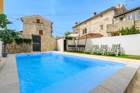 Huis Valkarin, Poreč, 204m2