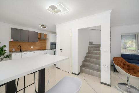 Huis Valkarin, Poreč, 204m2