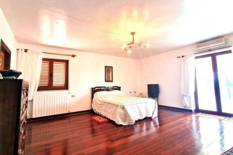 House Brtonigla, 600m2