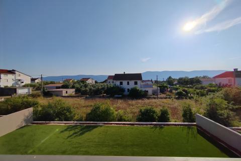 Otok Krk, nova villa sa bazenom na odličnoj lokaciji