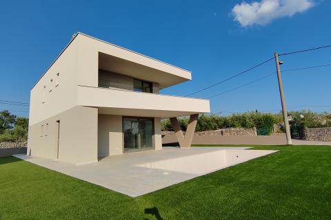 Otok Krk, villa u novogradnji s bazenom na odličnoj lokaciji