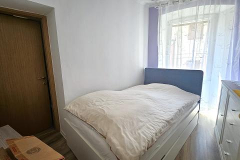 Istra, Buje, renovirani trosoban stan