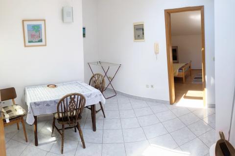 VRSAR, centar- kuća s 4 apartmana