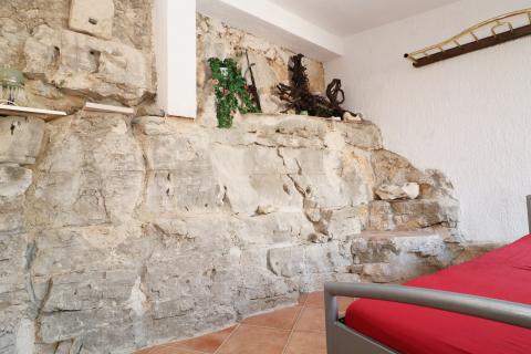 VRSAR, centar- kuća s dvorištem