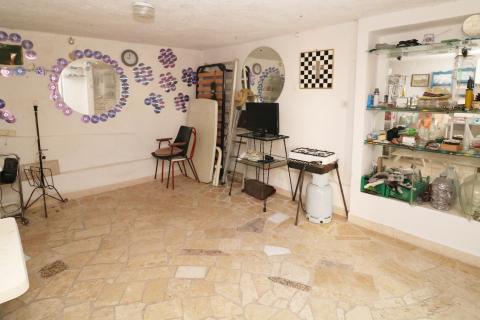 VRSAR, centar- kuća s dvorištem