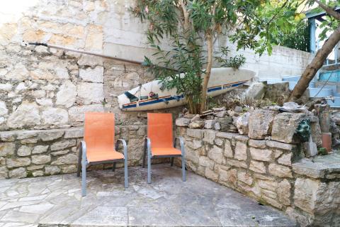 VRSAR, centar- kuća s dvorištem