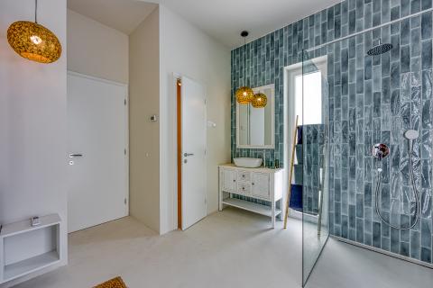 OTOK KRK-GRAD KRK,bliža okolica mode3rna villa na prodaju 