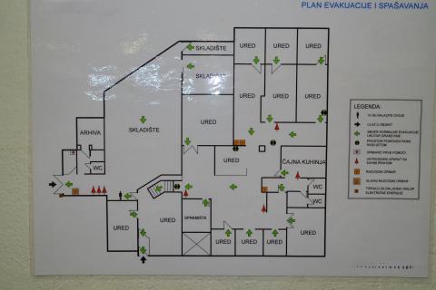 Rijeka - ured i skladište za najam na odličnoj lokaciji; vlastiti parking