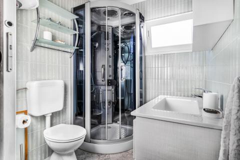 Istra, Pomer - kuća sa 5 apartmana