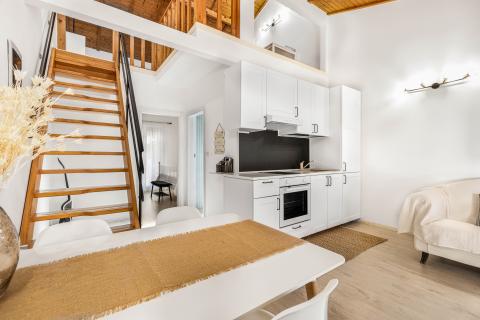 Istra, Pomer - kuća sa 5 apartmana