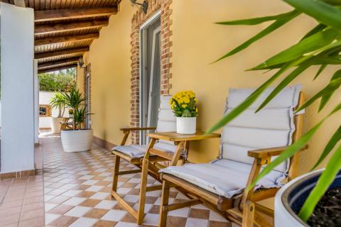 Istra, Pomer - kuća sa 5 apartmana