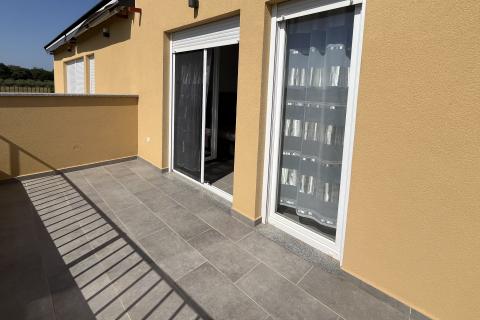 Istra, Novigrad - kuća u nizu s četiri spavaće sobe i pogledom na more