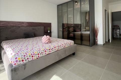 Istra, Novigrad - kuća u nizu s četiri spavaće sobe i pogledom na more