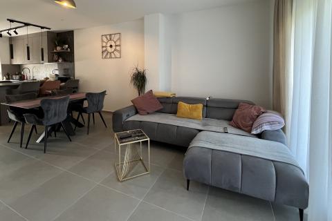 Istra, Novigrad - kuća u nizu s četiri spavaće sobe i pogledom na more