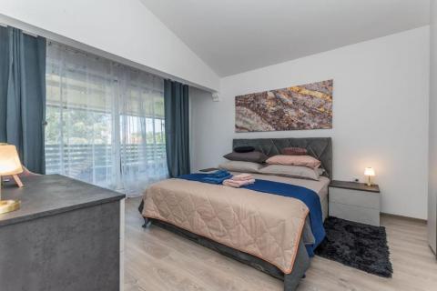 Poreč, okolica,  kuća sa pogledom na more