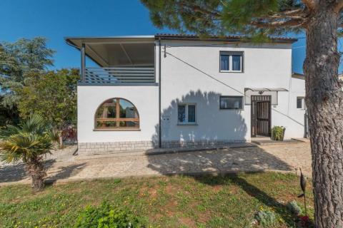 Poreč, okolica,  kuća sa pogledom na more