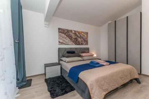 Poreč, okolica,  kuća sa pogledom na more