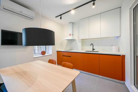 Rovigno – appartamento nuovo nel centro storico, piano terra con cortile.