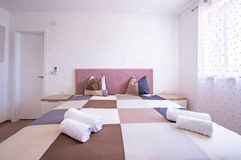 OTOK KRK,DOBRINJ moderna villa sa bazenom 