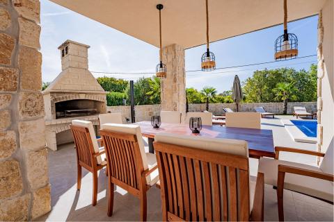 OTOK KRK,DOBRINJ moderna villa sa bazenom 