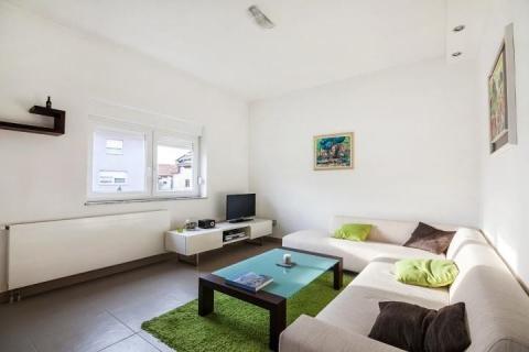 Velika Gorica, Kurilovec - kuća s bazenom, MOGUĆNOST NAJMA