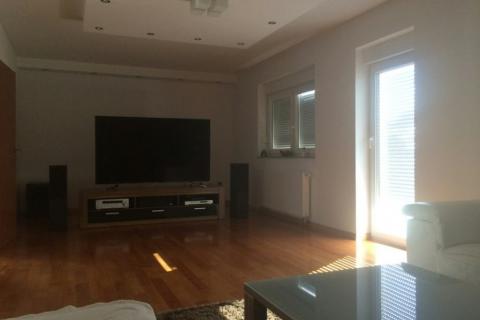 Velika Gorica, Kurilovec - kuća s bazenom, MOGUĆNOST NAJMA