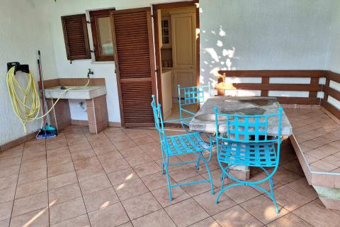 Baška - kuća u nizu 60m2, okućnica