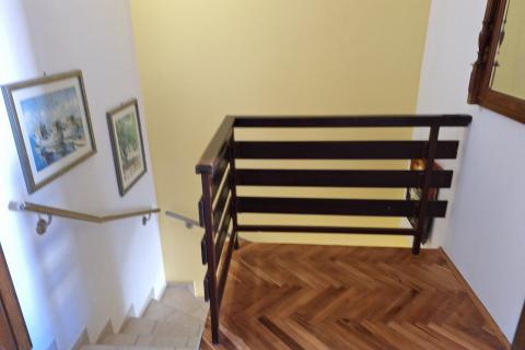 Baška - kuća u nizu 60m2, okućnica