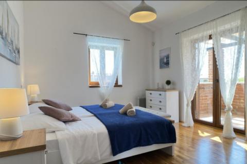 Istra, Juršići – kamnita vila z bazenom