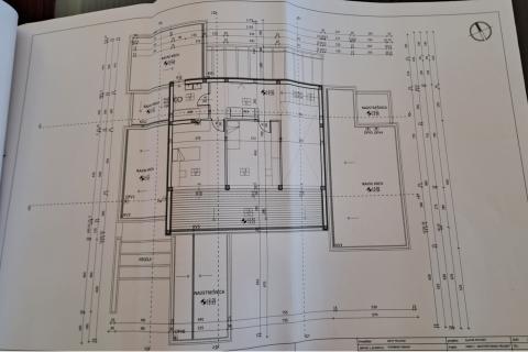 Starigrad Paklenica - vila, garaža, bazen, igralište, osama