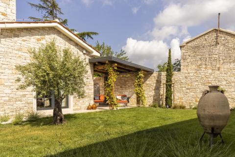 House Barat, Kanfanar, 1.561m2